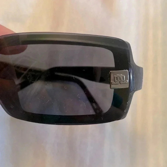 J.LO By Jennifer Lopez sunglasses 🕶️ New Condition - Picture 5 of 9